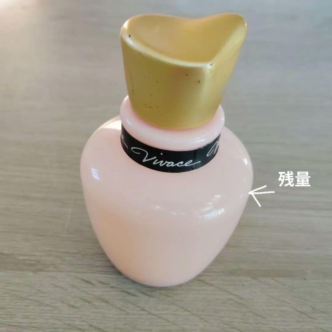 資生堂　ビバーチェ　パウダーコロン　ベビーフローラル　廃盤品