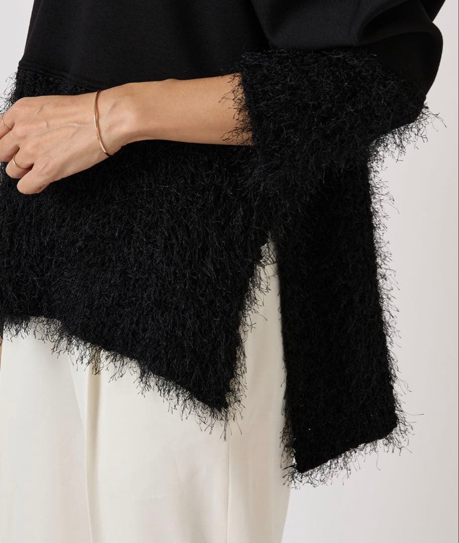 BEARDSLEY ファンシーニットコンビプルオーバー ガリャルダガランテ