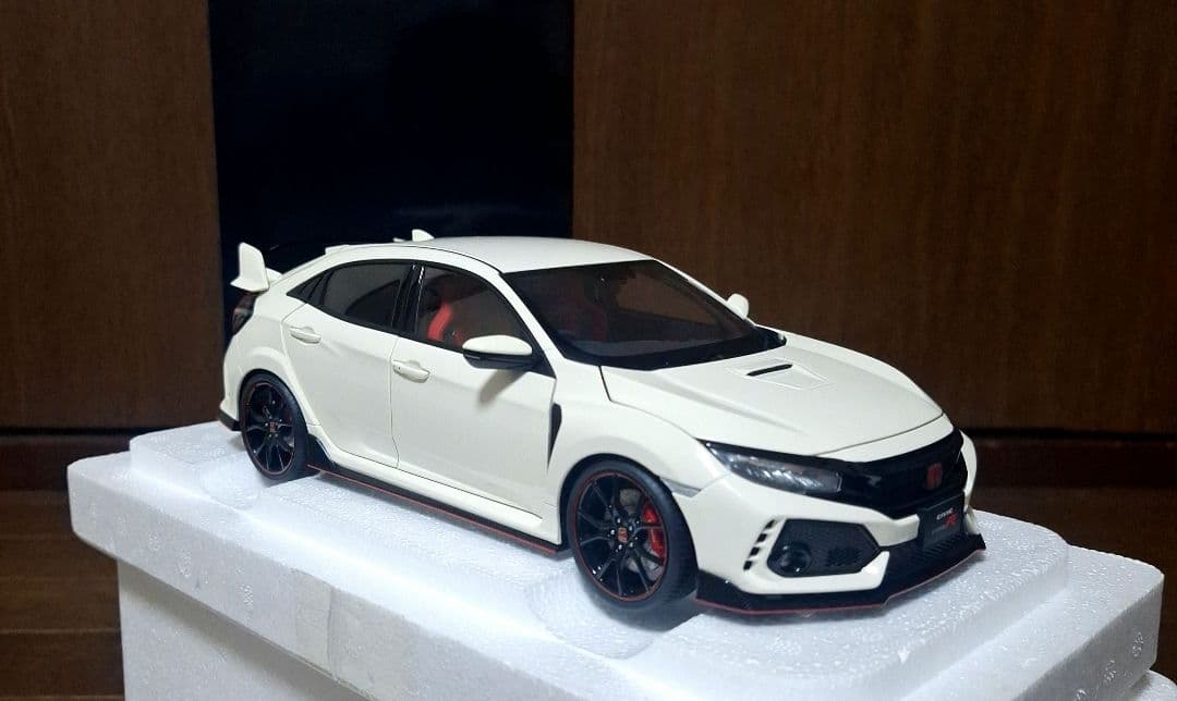 R*2様 オートアート　ミニカー　1/18　ホンダ　シビック　タイプR