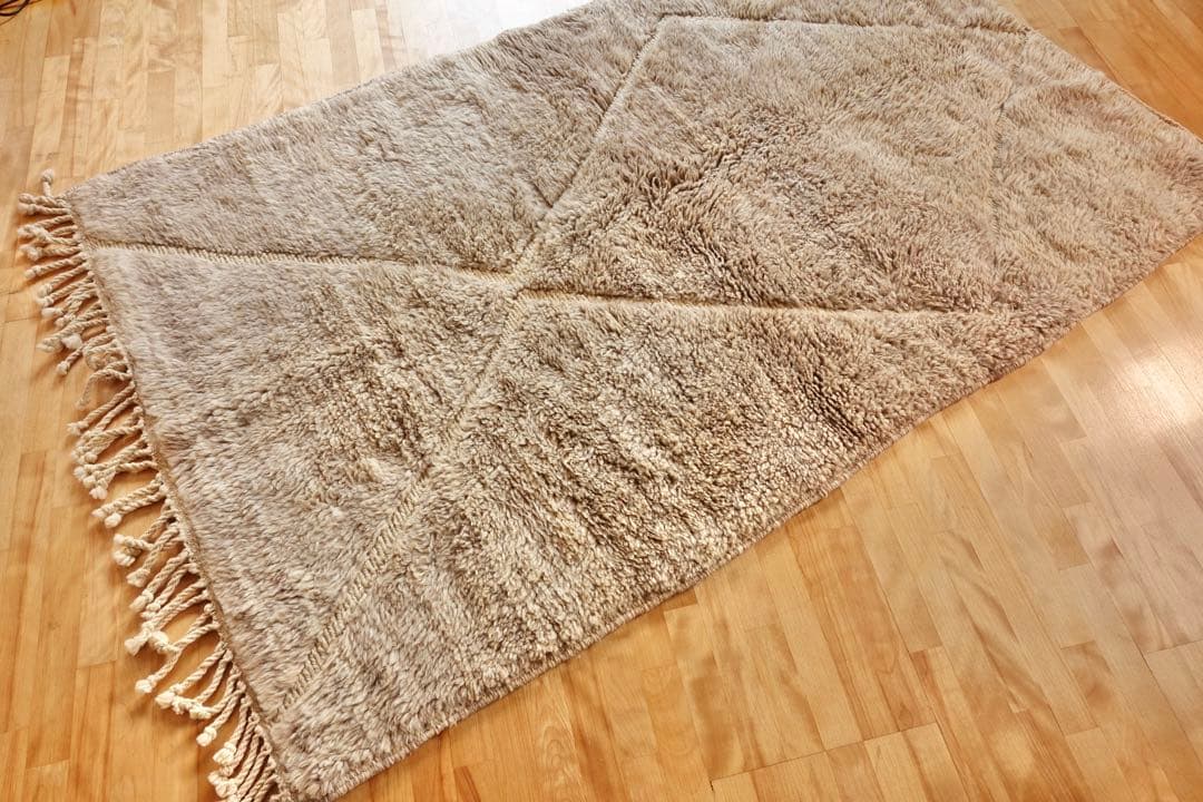 【モロッコ直輸入】新品 上質ベニワレングレージュラグ　即購入OK