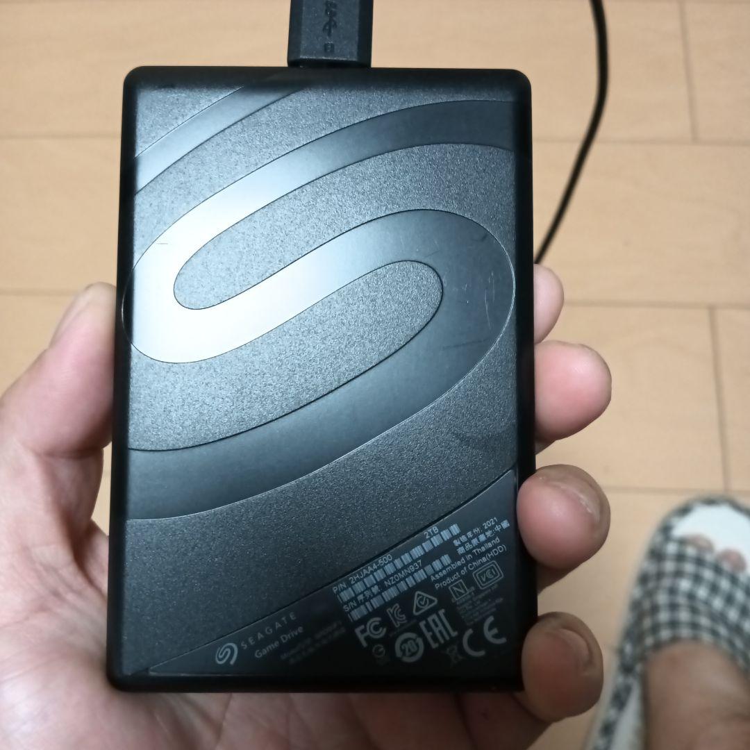 PlayStation専用外付けハードドライブPS4拡張ストレージ２TBです。