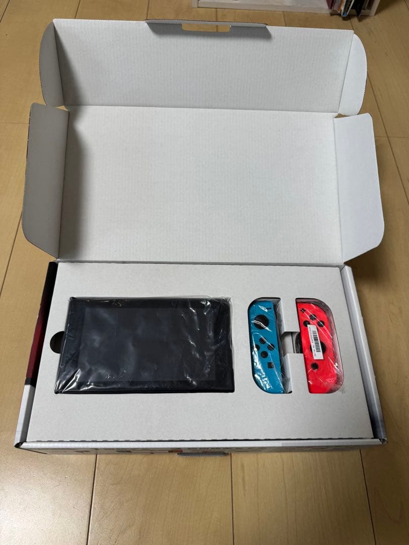 LH Nintendo Switch 本体 + 周辺機器