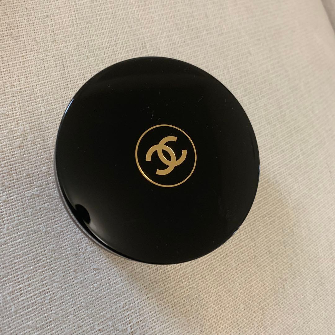 CHANEL ブロンジングメイクアップベース