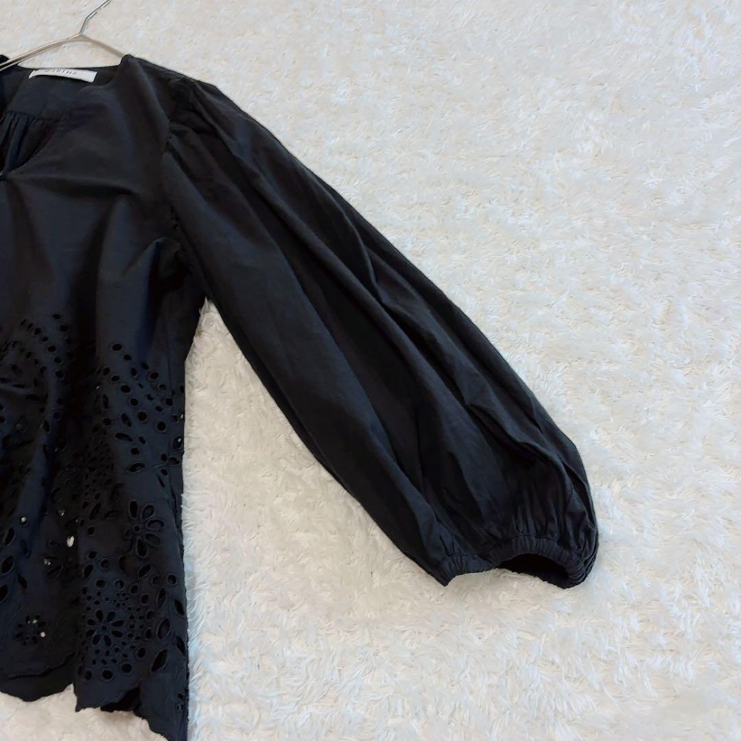 美品✨マリハ 春の訪れのブラウス 別注 ボリュームスリーブ 黒 綿 36