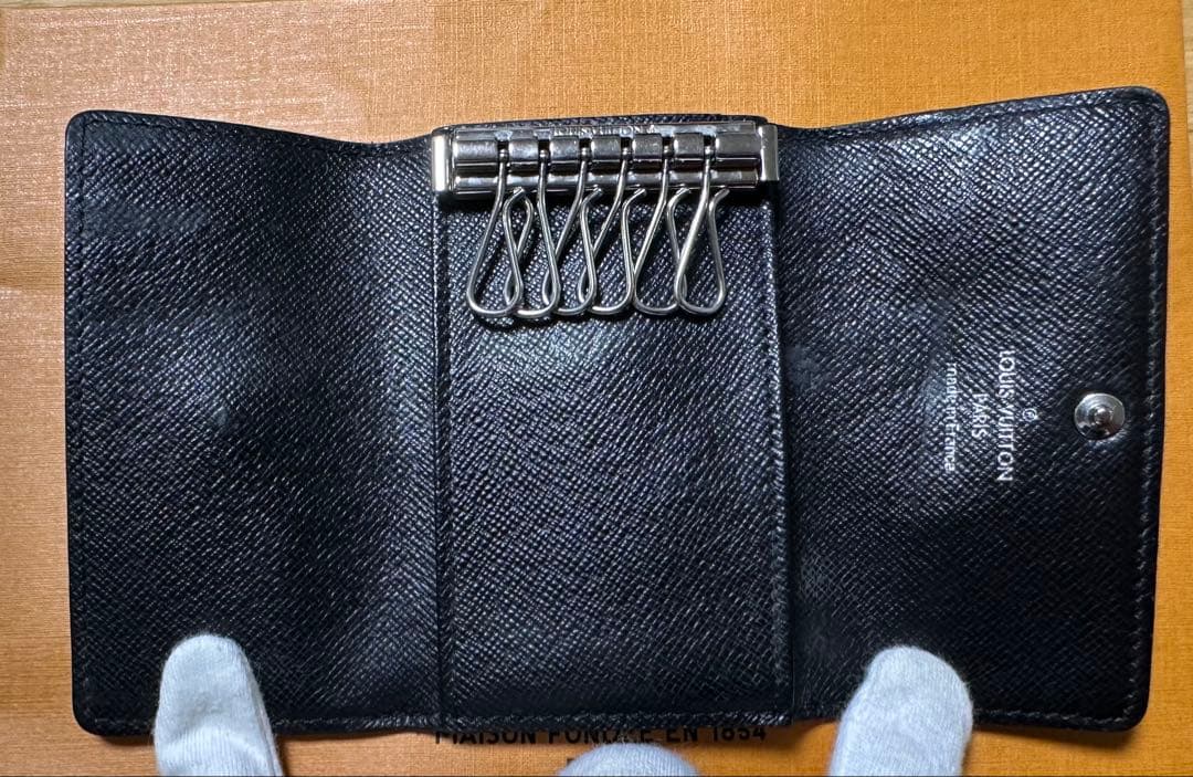 美品ルイヴィトン Louis Vuitton ダミエ レザー 6連キーケース