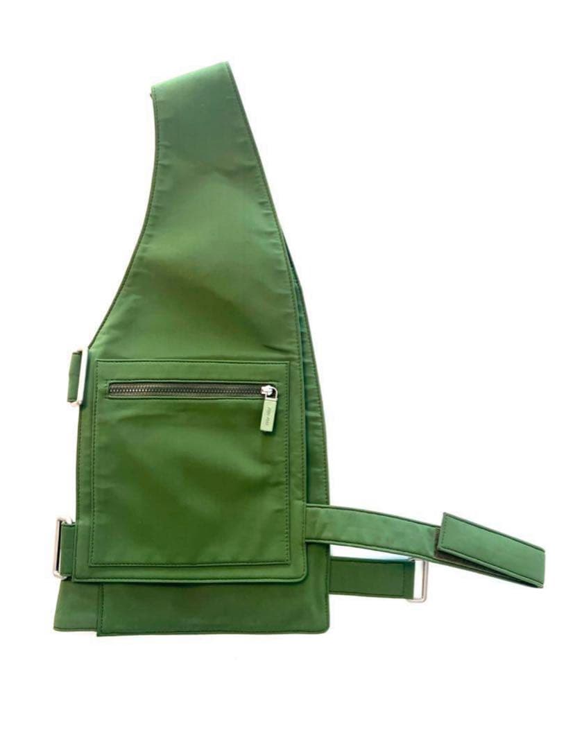 99SS miumiu ミュウミュウ ロゴエンボス ボディバッグ アーカイブ