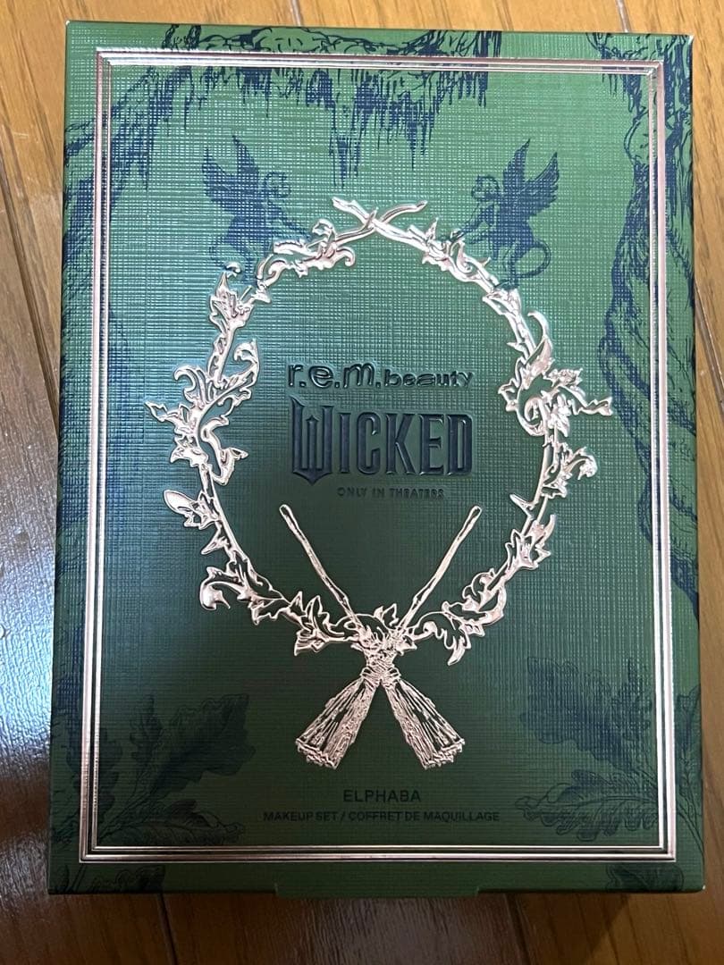 r.e.m. beauty WICKED ウィキッド メイクセット　エルファバ