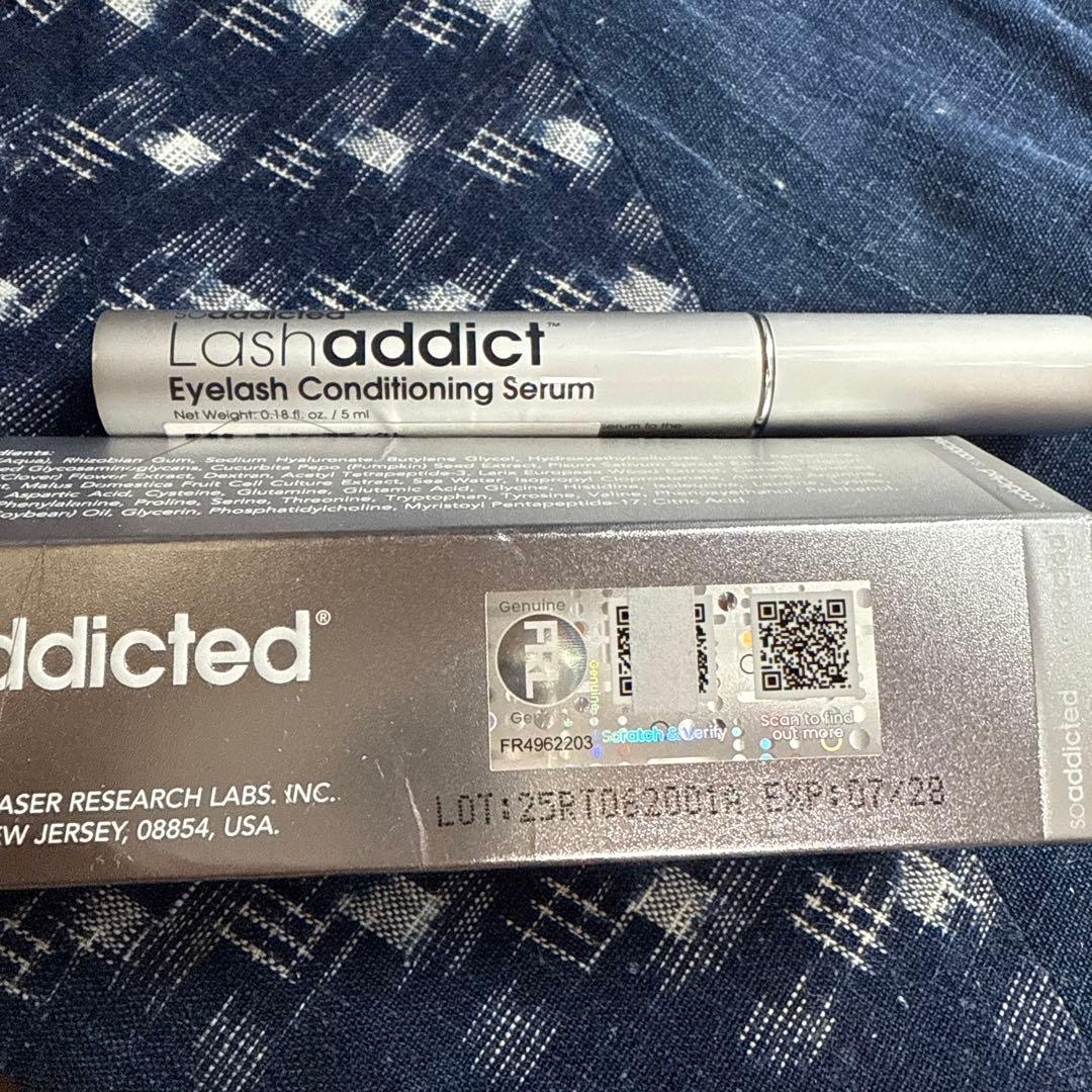 ラッシュアディクト　正規品　Lash addict まつ毛美容液