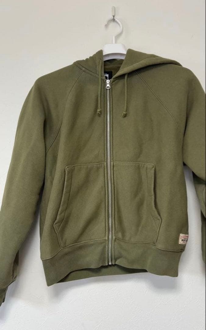 【三連休セール】stussy ジップフーディー