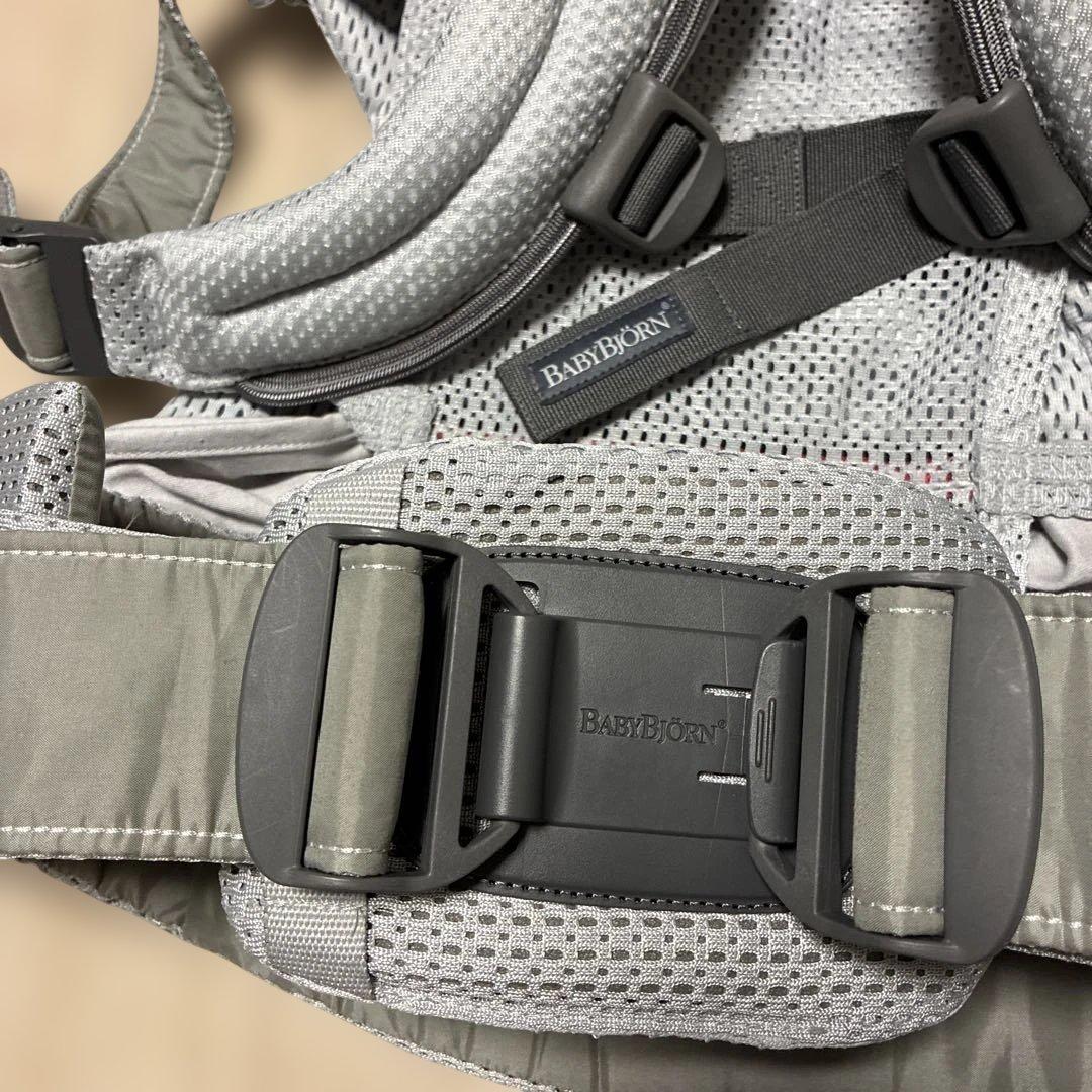 美品！BABYBJÖRN 抱っこ紐 ベビービョルン　ハーモニー　シルバー