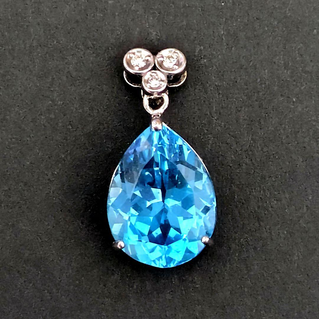 gstv　K18WGブルートパーズペンダントトップ・チャーム（刻印有り）