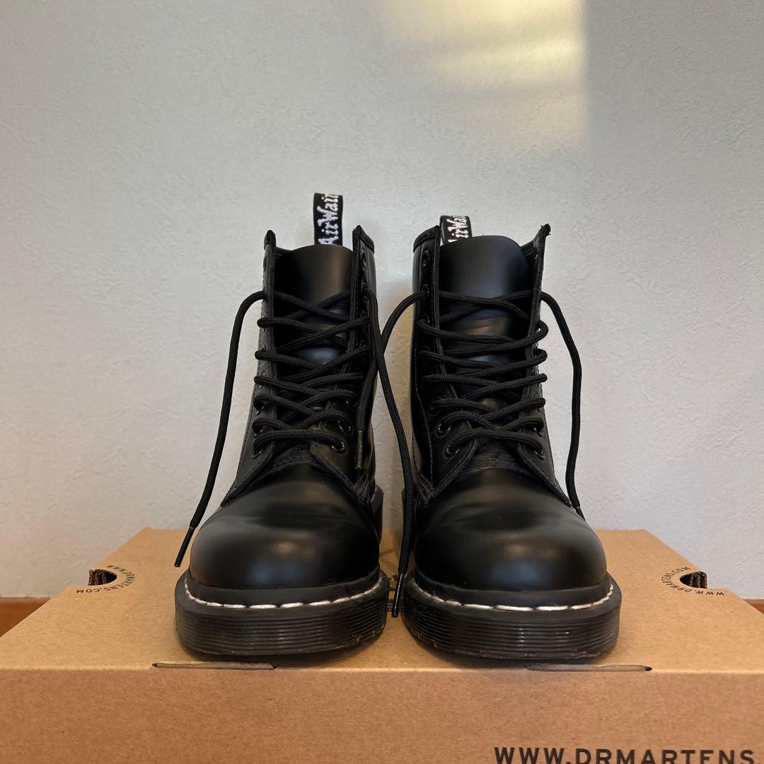ドクターマーチン ホワイトステッチ 8ホールブーツ 23㎝