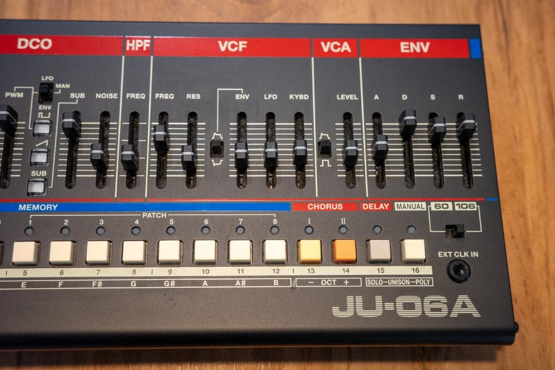 Roland JU-06A シンセサイザー Juno 106 60 ローランド