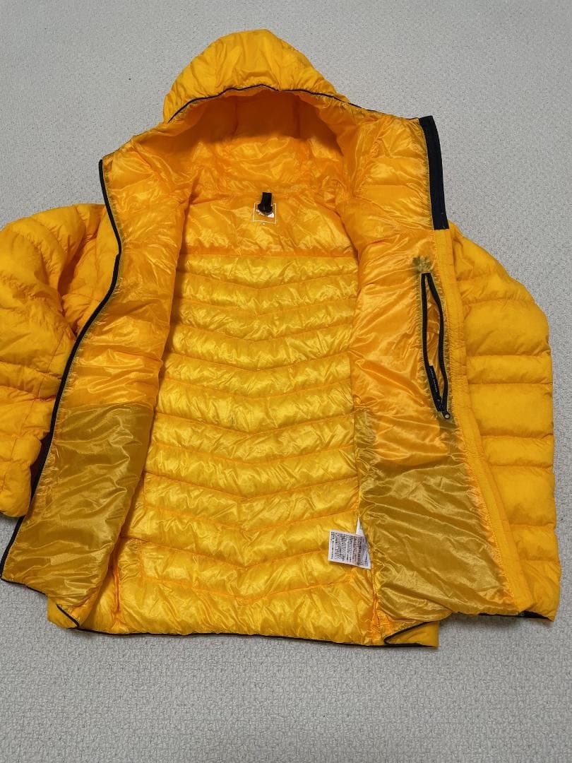 ノースフェイス サンダーフーディ S メンズ NY82011 未使用に近い