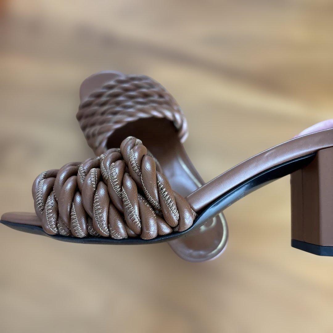 ヴァレンティノミュール36