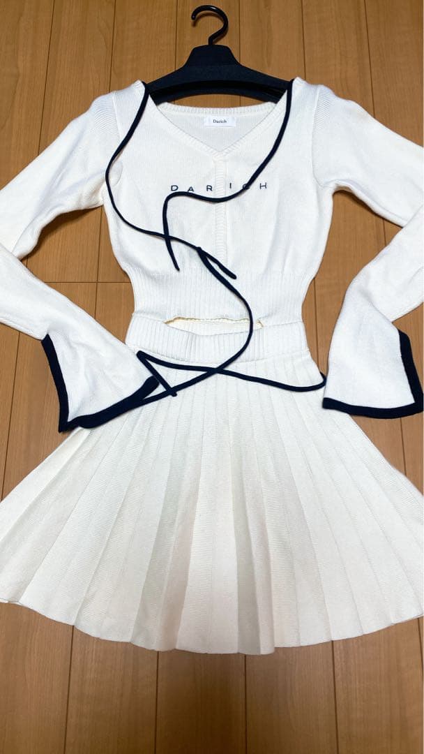 darich ウエストオープンリボンデザインニットミニワンピースFLEE