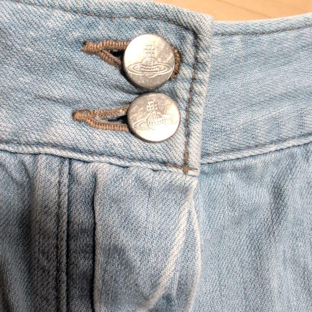 VivienneWestwood デニムショートパンツ 刺繍デザイン