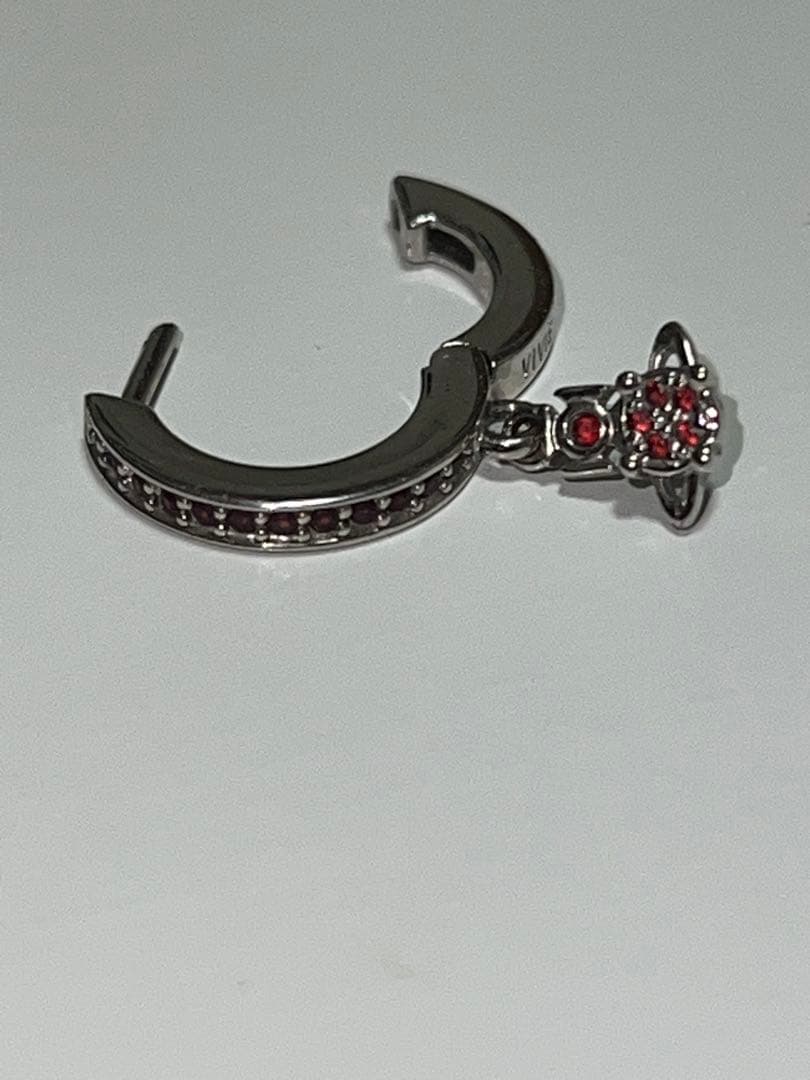 ヴィヴィアン ピアス(片耳用)