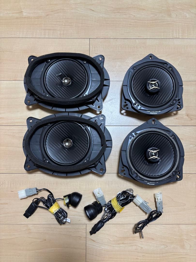 30 プリウス　カロッツェリア　スピーカーセット