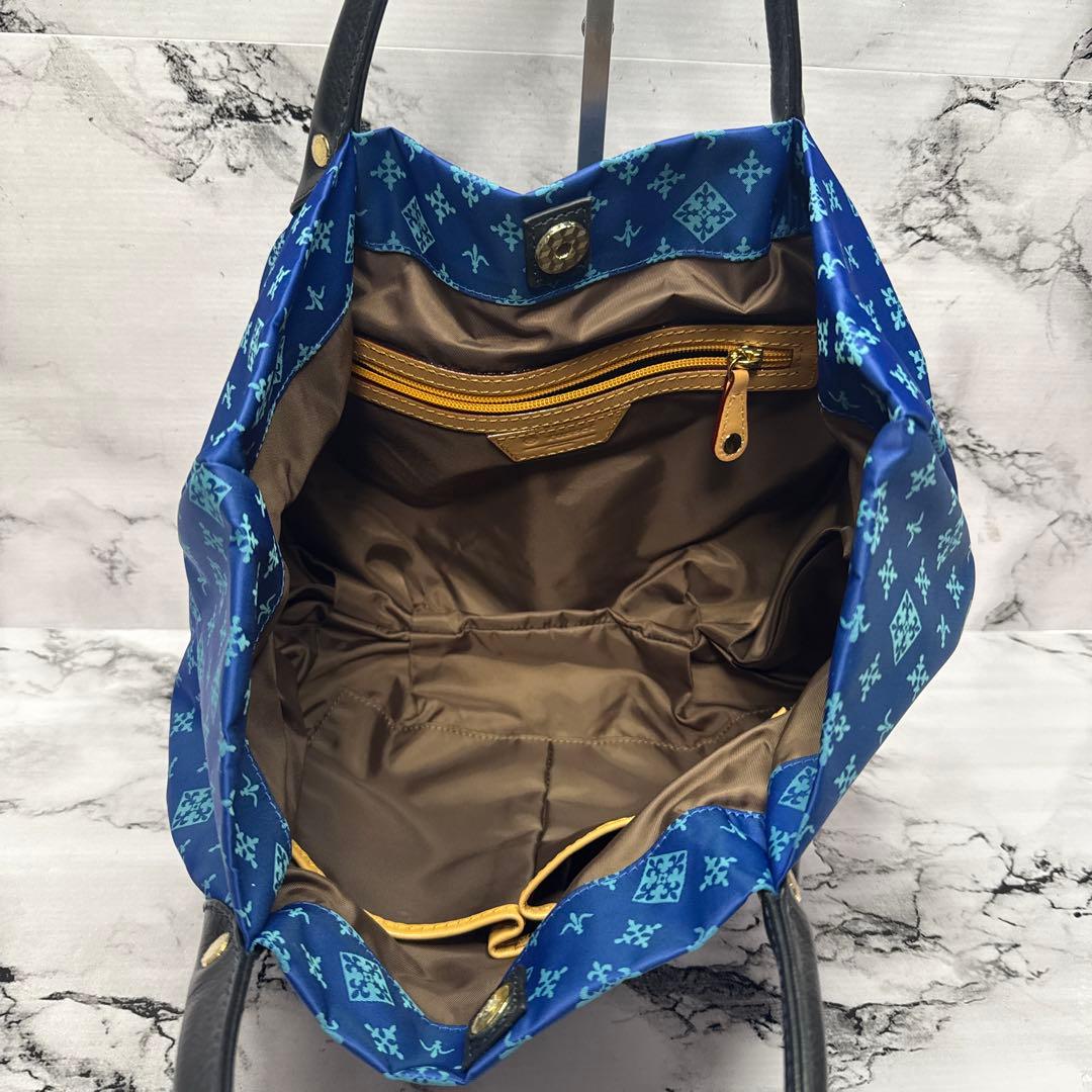 (極美品)大人気、ラシット、ハンドバッグ、人気色、ブランドロゴ、総柄、高級感