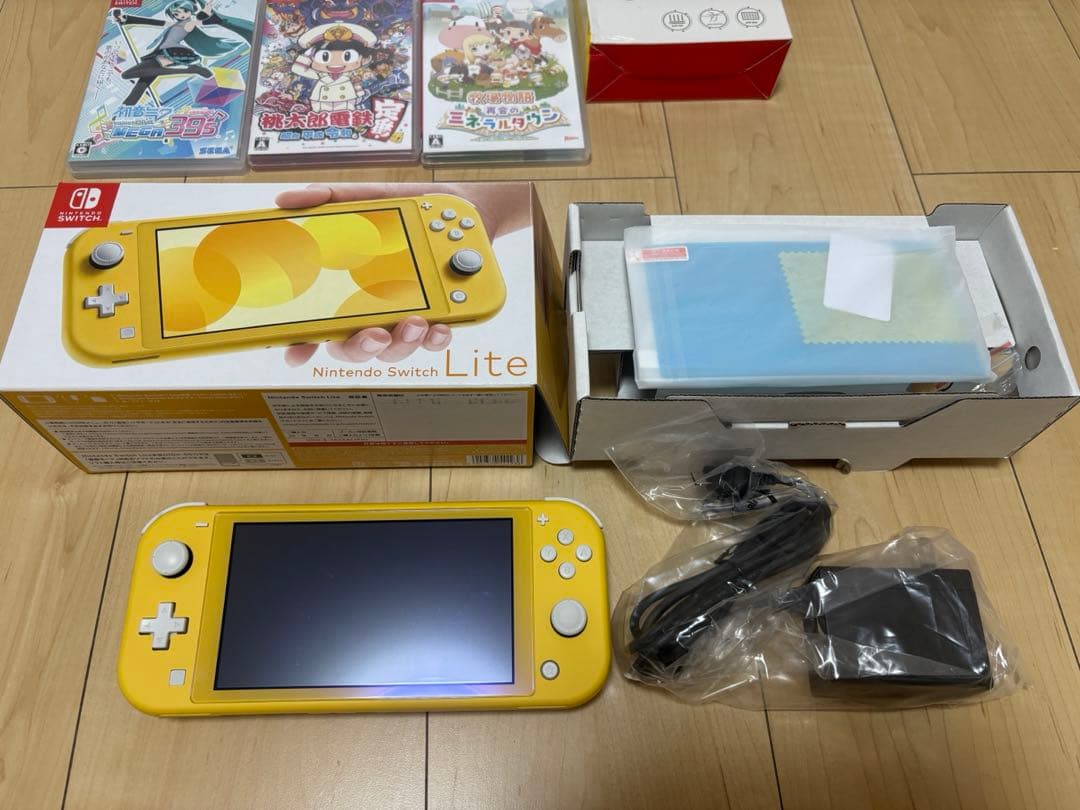 Nintendo Switch Lite +ハンドルクリップケース+ゲーム3本