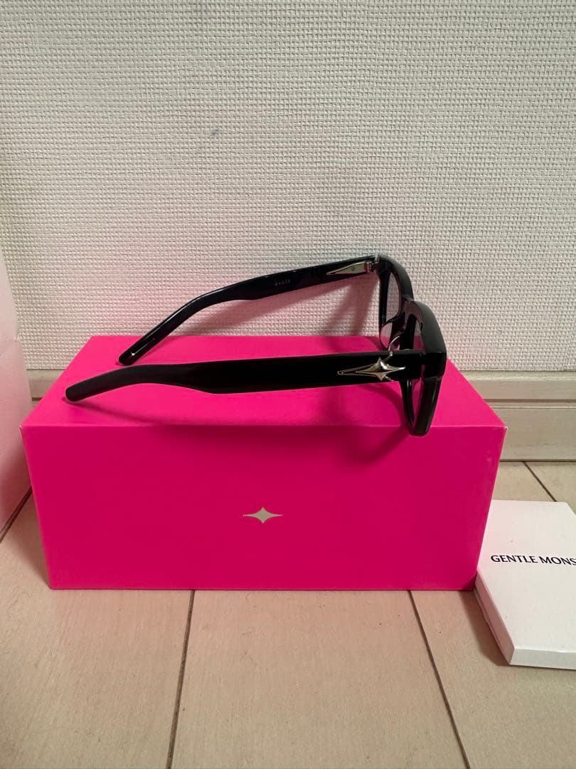 小物 GENTLE MONSTER gauss 01