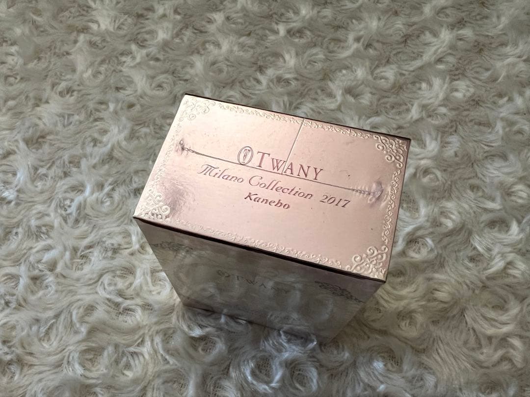 【ラスト】カネボウ　トワニー ミラノコレクション オードパァルファム2017