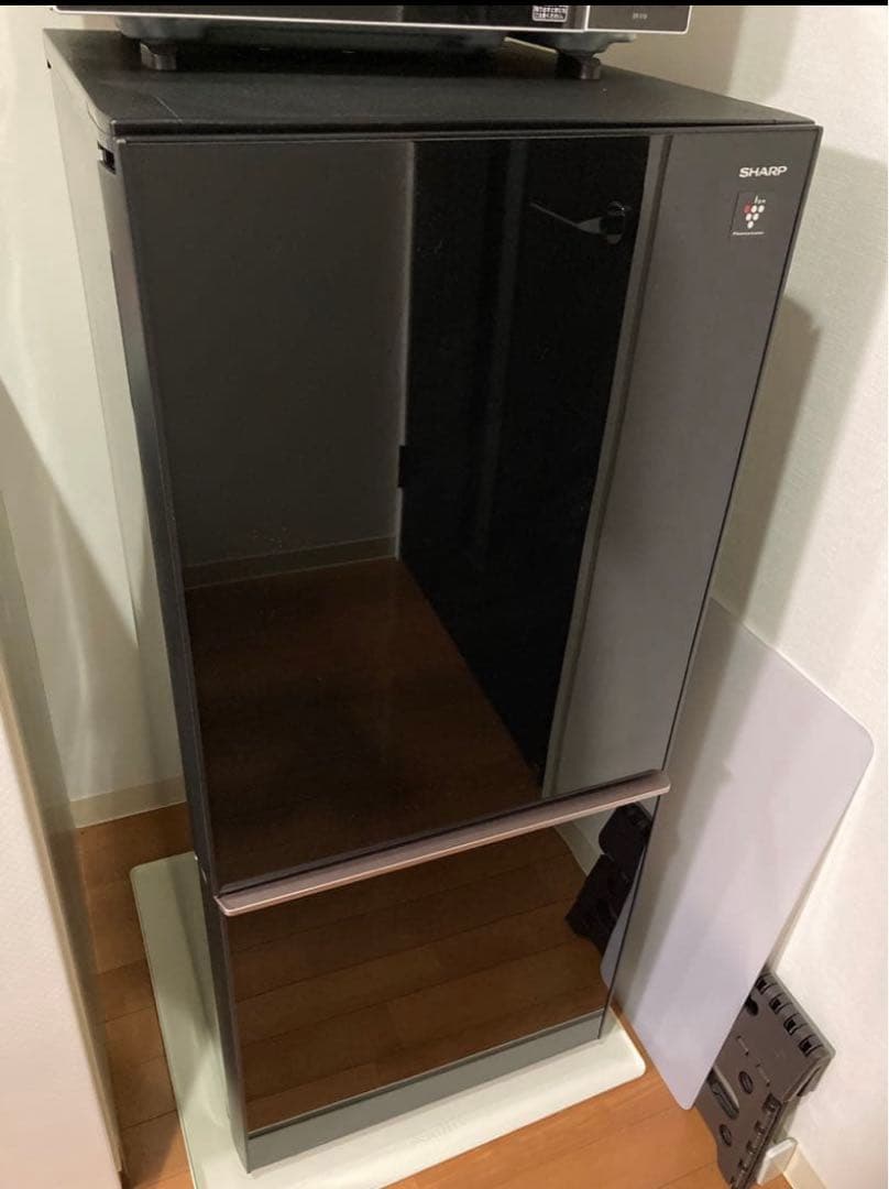 SHARP ブラック冷蔵庫 3段棚