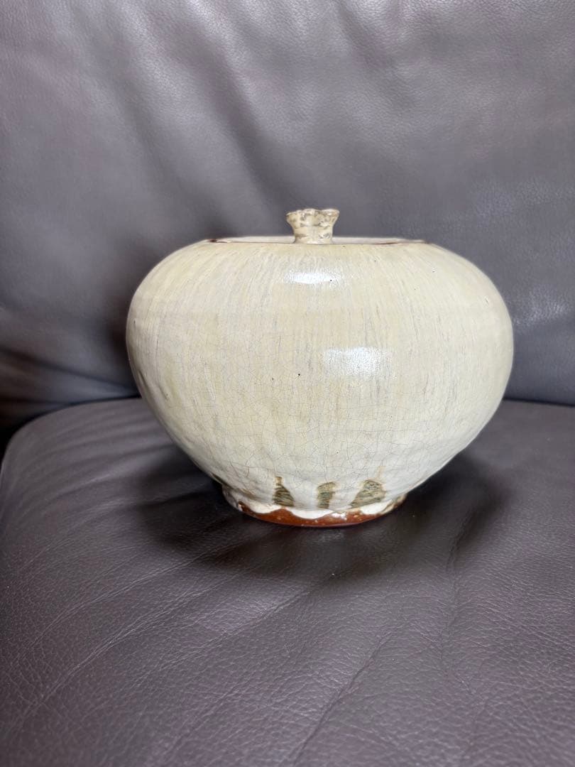 蓋付き入れ物　置物