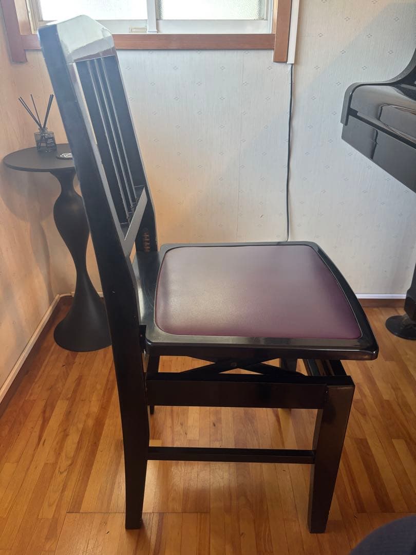 トムソン椅子 ピアノ椅子　高さ調節機能付き