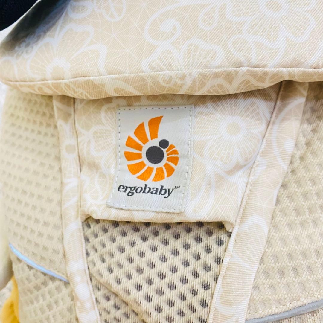 ergobaby抱っこ紐 エルゴベビー オムニ ブリーズ　クリームフラワーレース