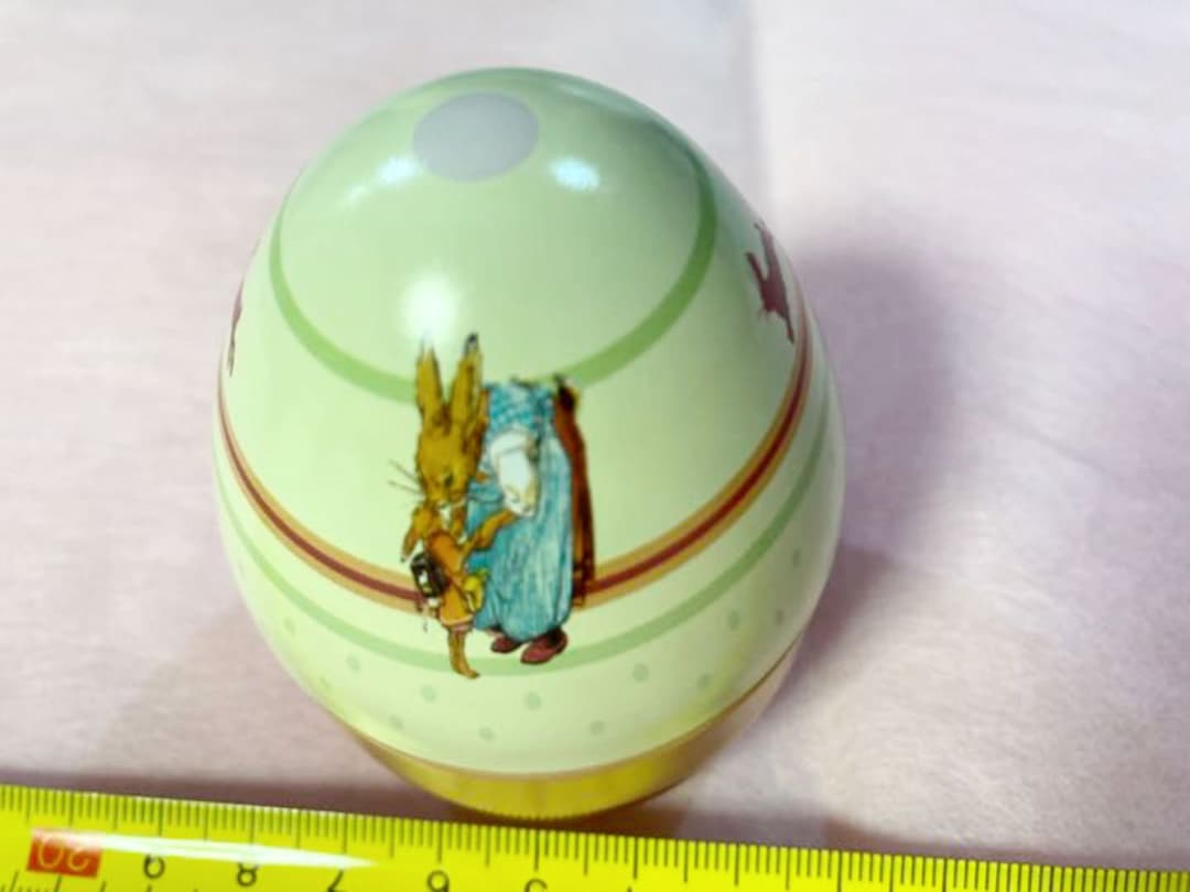 缶入り　ドイツ　イースターエッグ　キャンドル