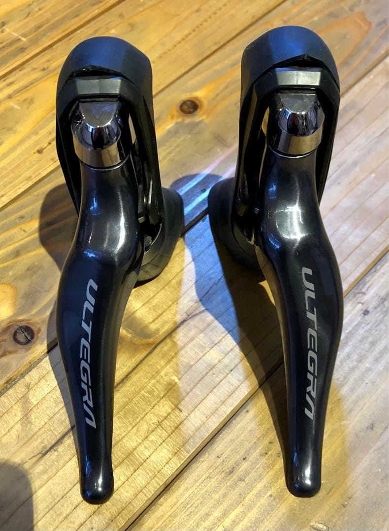 [思うところあり値下げw] 美品シマノ ST-R8020Disc機械式