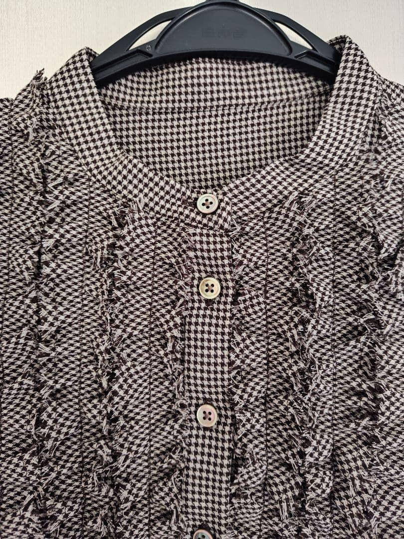 自由区ウールフリルブラウス　オンワード