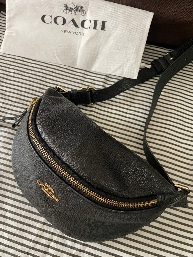 u*6様 人気モデル⭐︎美品　COACH コーチ　ボディバック　シボ革