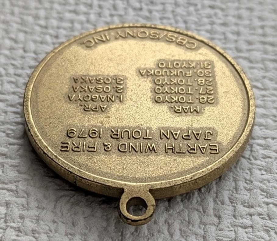 EARTH WIND & FIRE 黙示録（I am） LPレコード＋記念メダル