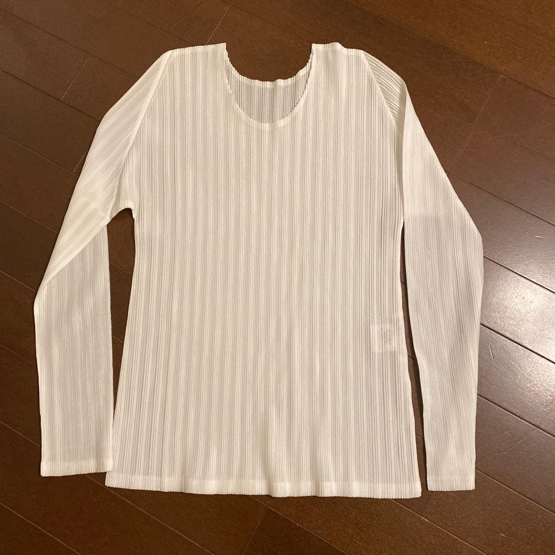 美品　プリーツプリーズ　リブプリーツベーシックス　Tシャツ　カットソー