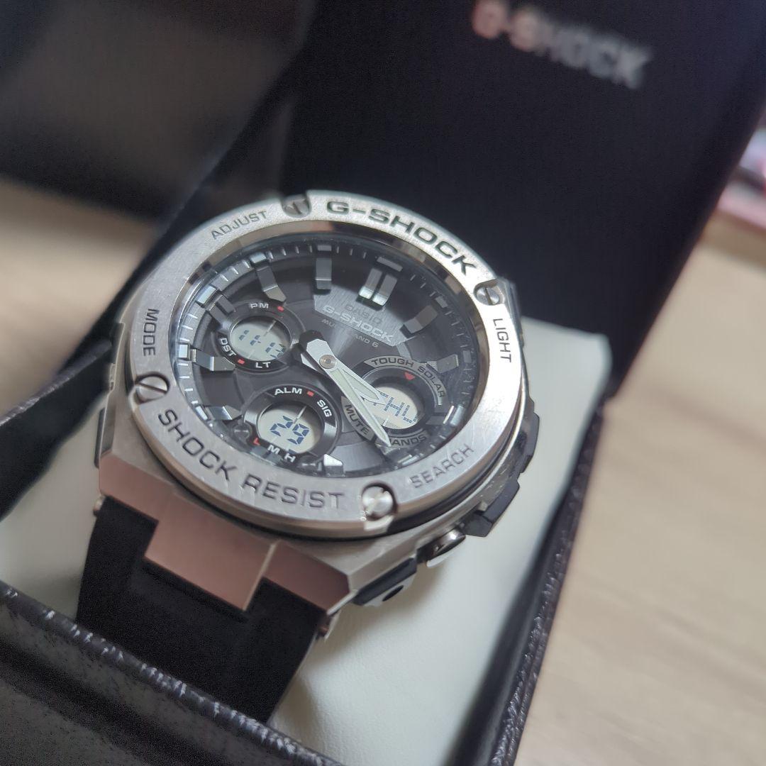 カシオ G-SHOCK ソーラー電波腕時計 GST-W110-1AJF