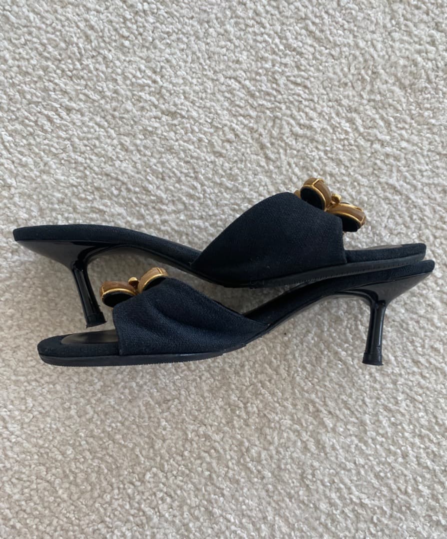 【レア】CHANEL ブラック ウッドカメリア サンダル ミュール　36