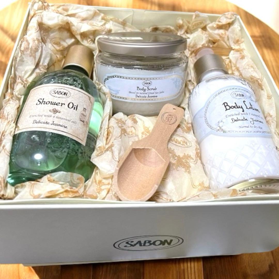 SABON ギフトセット　シャワーオイル　ボディスクラブ　ボディーローション