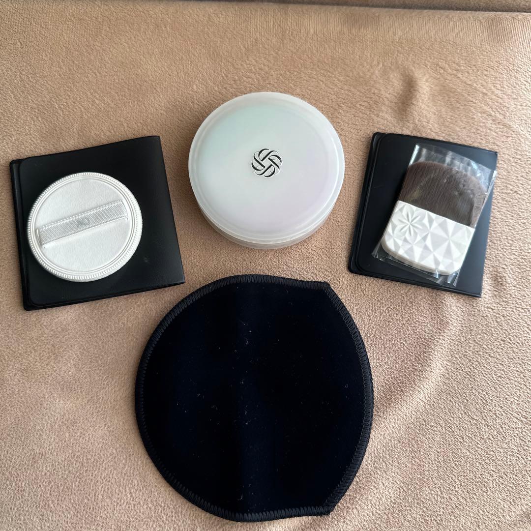 コスメデコルテ AQ オーラ リフレクター 03 sakura beige