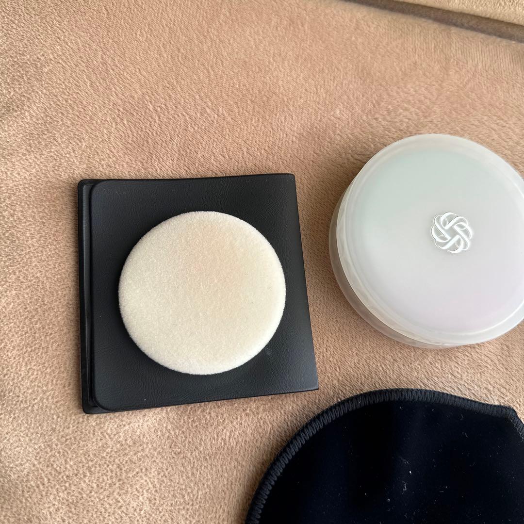 コスメデコルテ AQ オーラ リフレクター 03 sakura beige