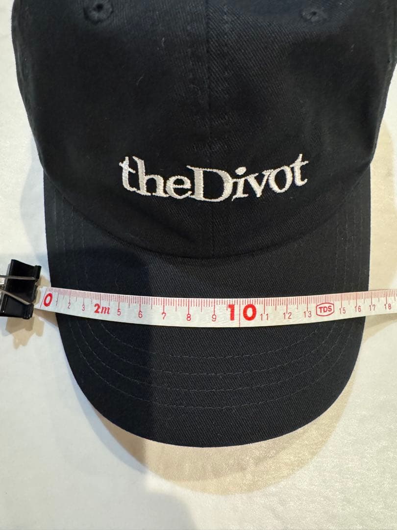 theDivot 刺繍ロゴ キャップ 黒ロンハーマンOVY