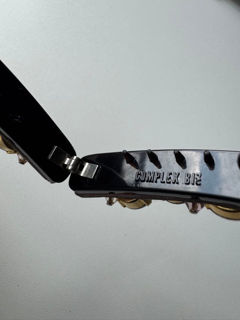 complex bis バナナクリップ　レディアリーストーン　ピンクミックス