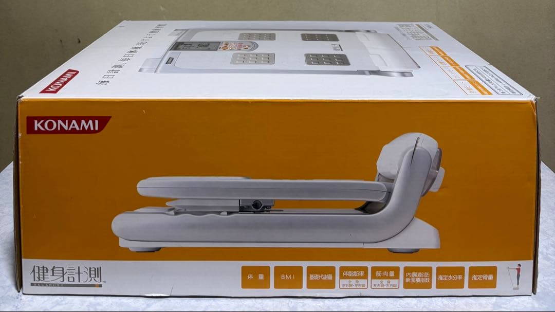 新品✧*。KONAMI ストレッチ機能付き体組成計 健身計測HAE18-JA