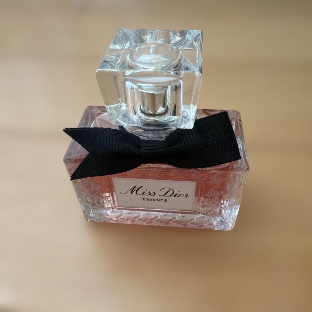Miss Dior エッセンス 35ml ショッパー紙袋付