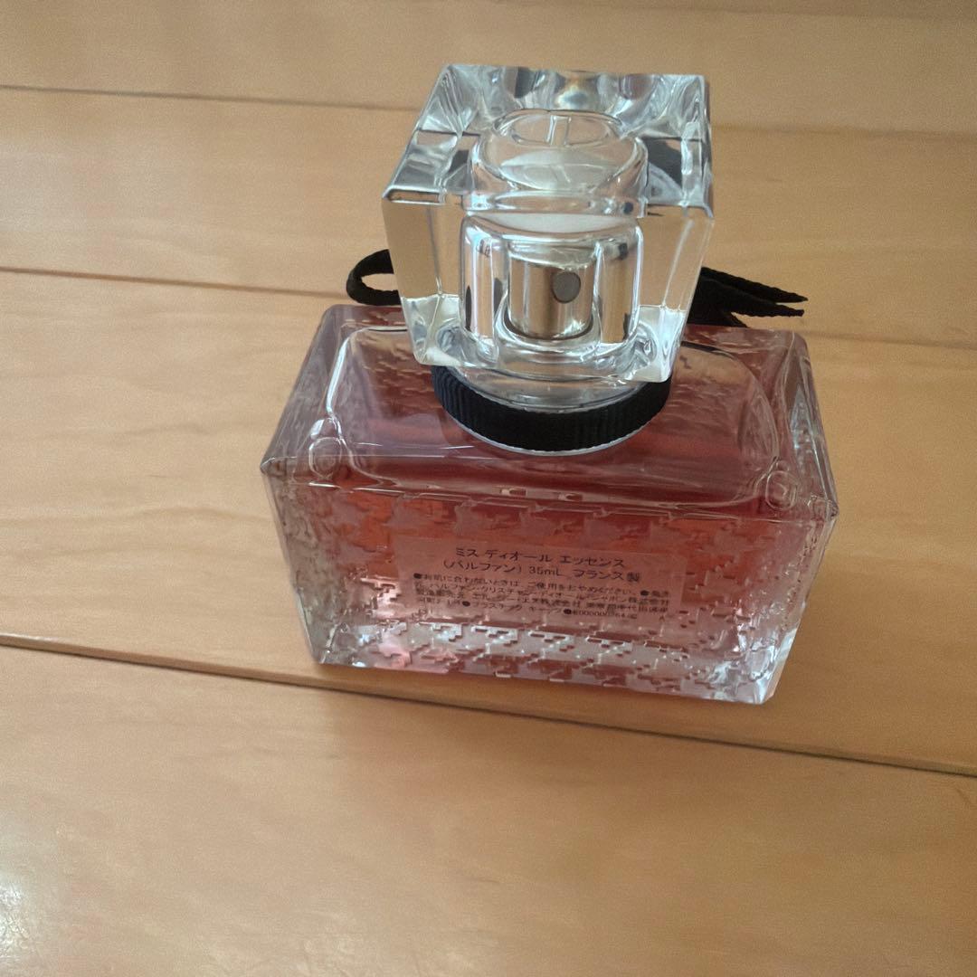 Miss Dior エッセンス 35ml ショッパー紙袋付