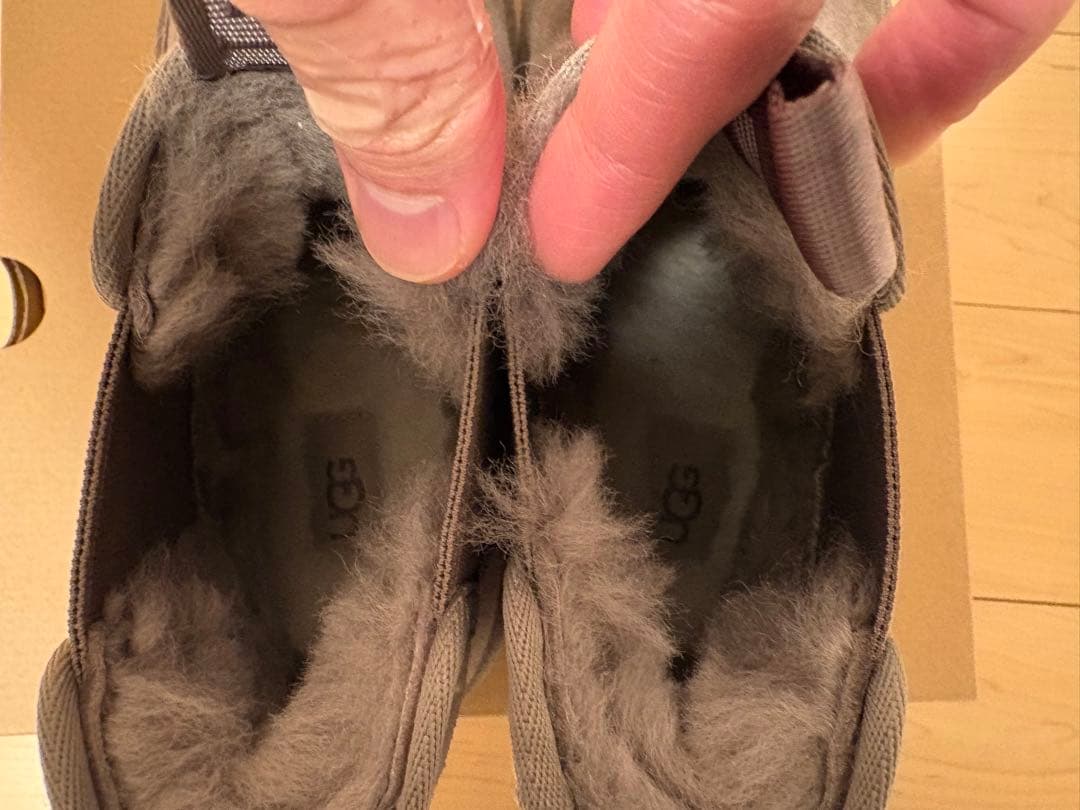 UGG NEUMEL PLATFORM CHELSEA アグ ムートンブーツ