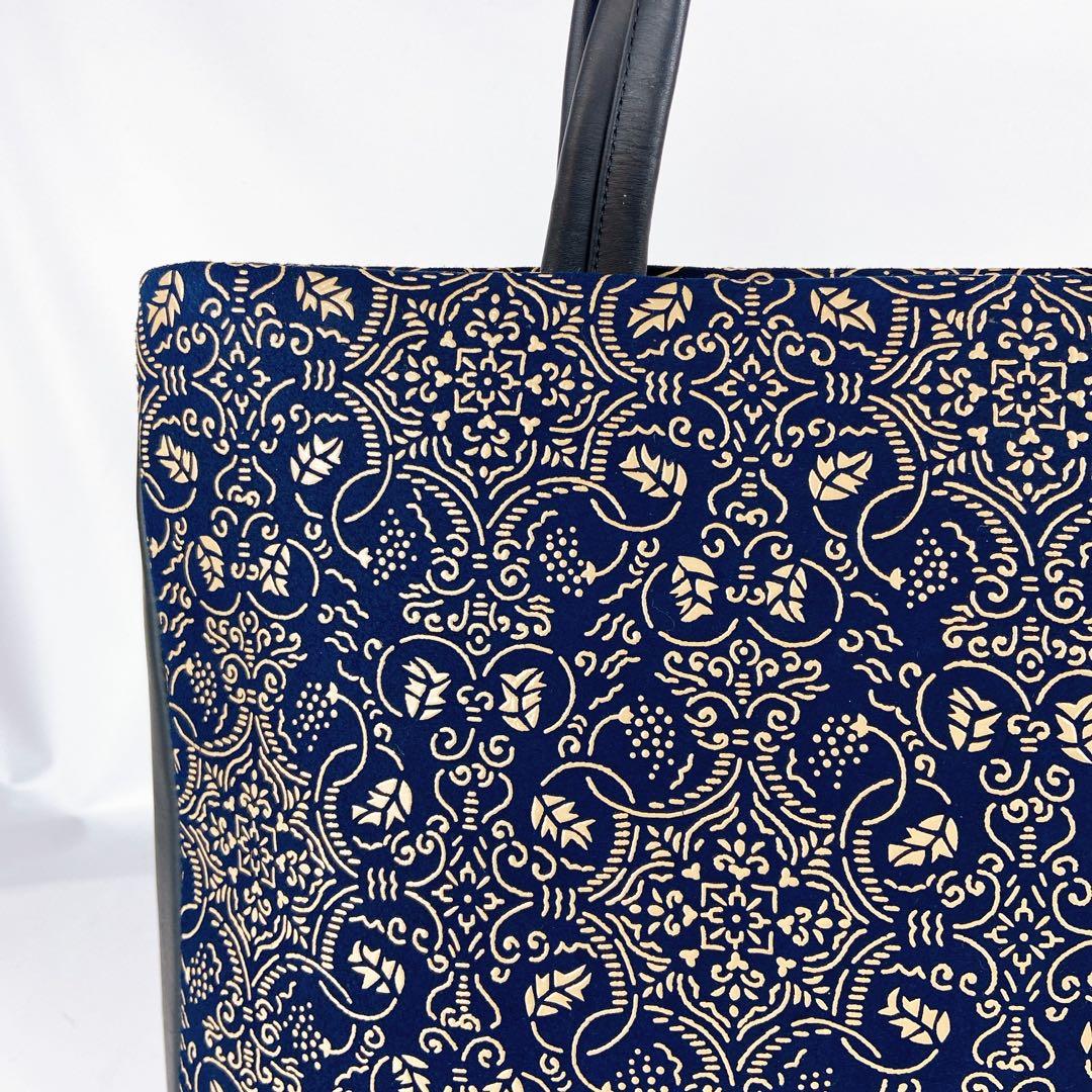 極美品 印傳屋 A4可 ハンドバッグ ネイビー ぶどう唐草 レザー 本革