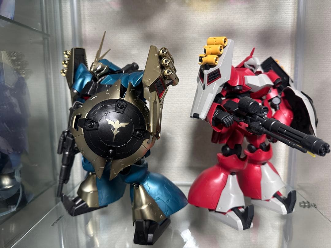 組立済みRE/100ヤクトドーガ(ギュネイ&クエス機)(スペシャルコーティング)